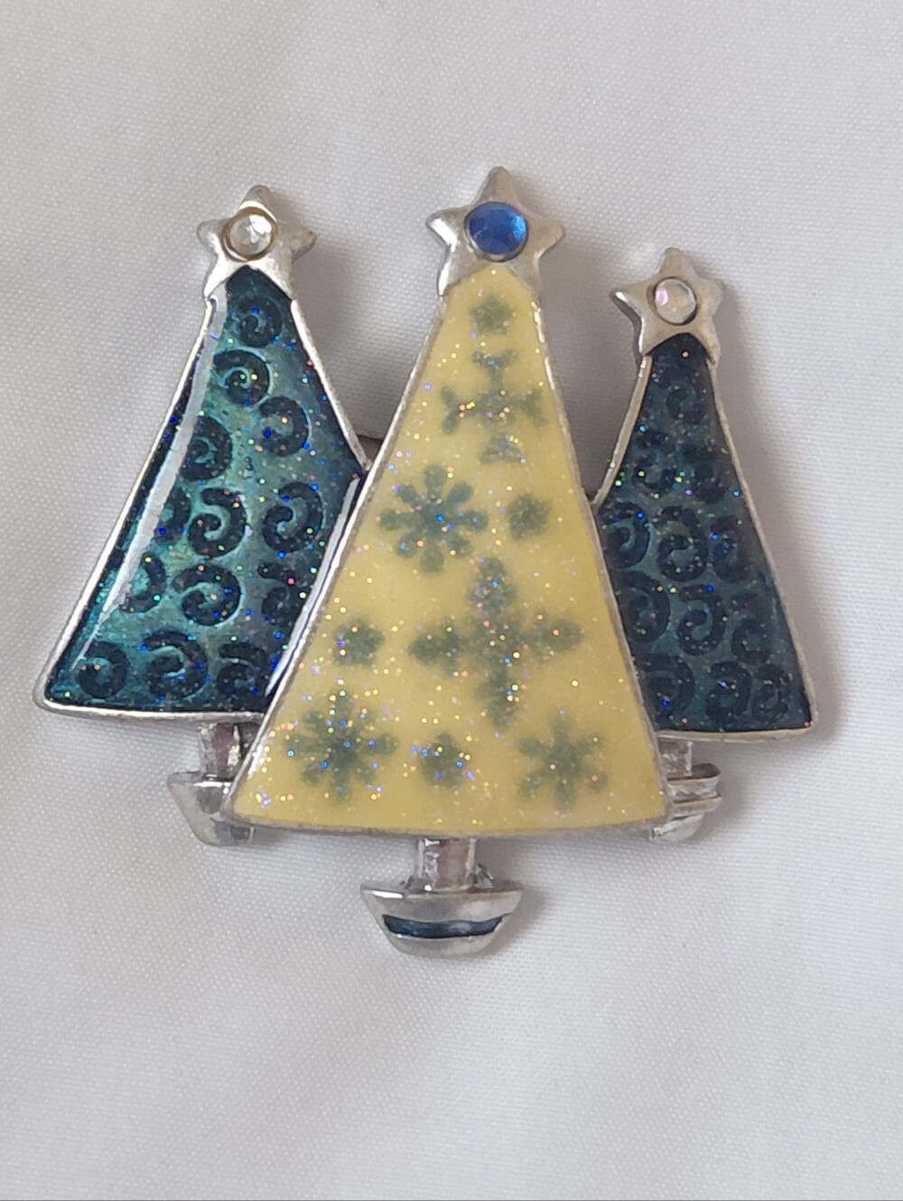 Vintage Christmas Tree Brooch Star Swirl